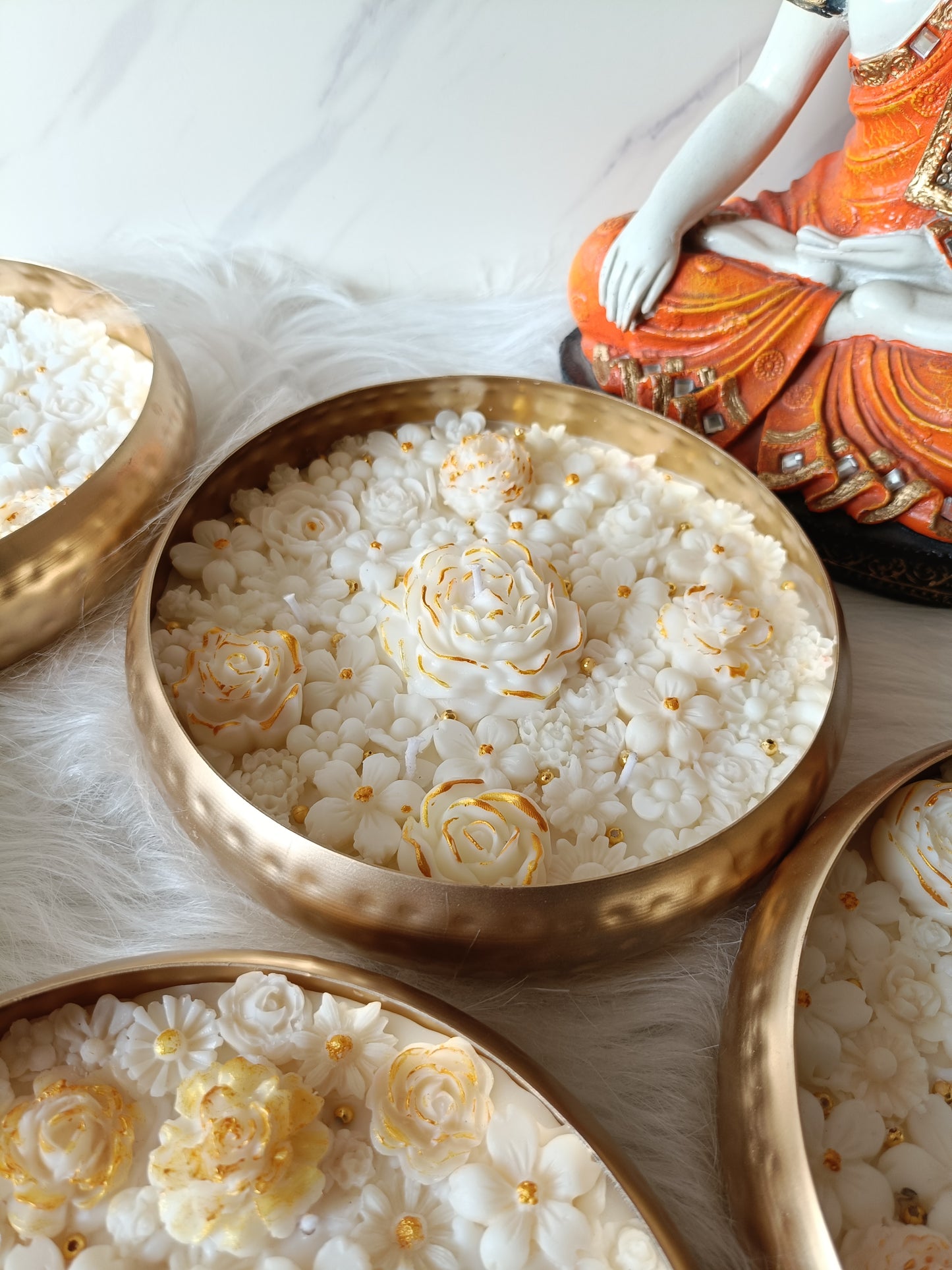 Golden Petal Mist Candle