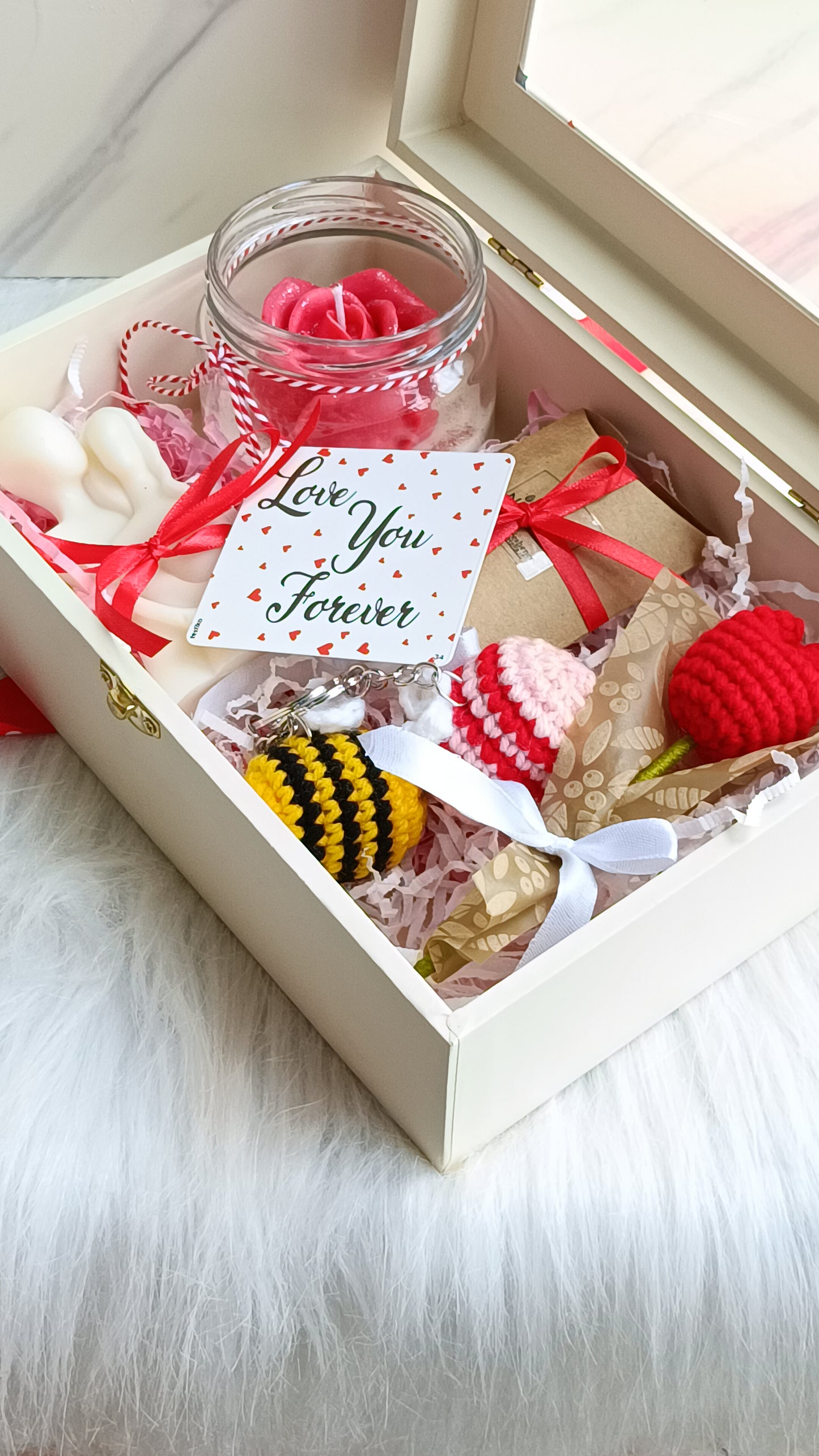 Valentine's day gift hamper - 1